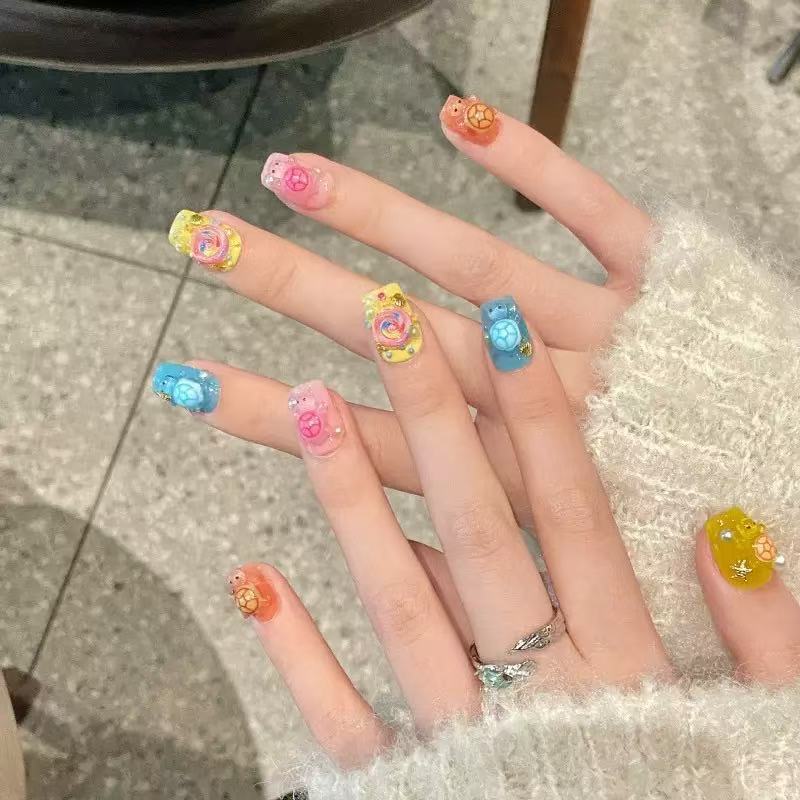 Resin Crafts - 100個のミニカラフルタートルレジンチャーム、フラットバックカボション、かわいいDIYスマホケースサイドデコレーション、ネイルアート、手作りクラフトアクセサリー